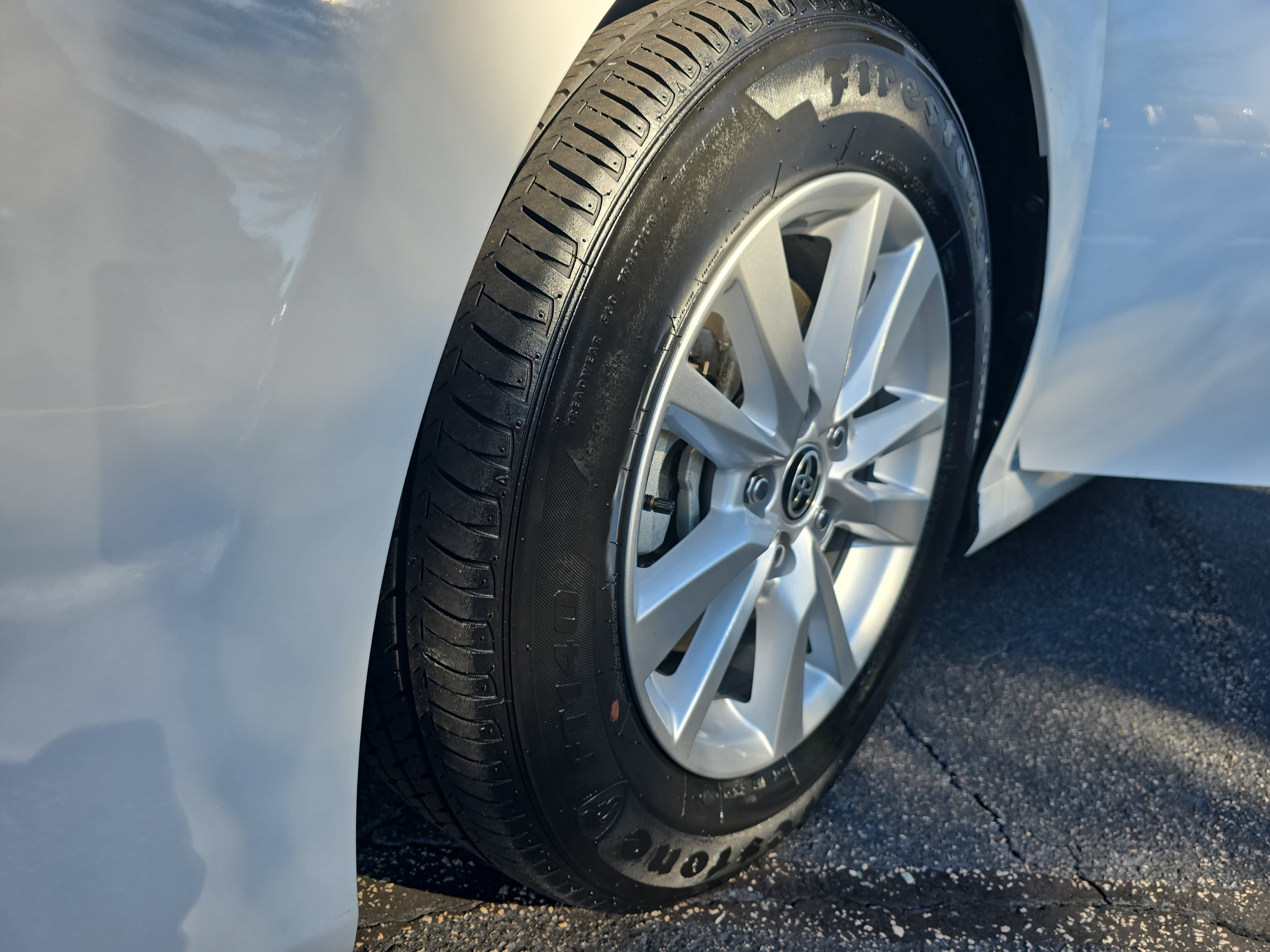 Used 2025 Toyota Camry LE FWD image 31