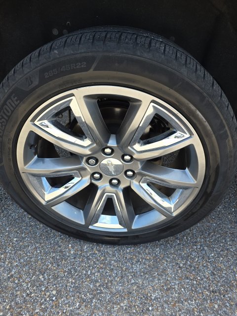 Used 2019 Chevrolet Suburban Premier RWD image 11