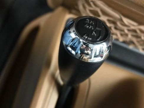 Used 2016 Jeep Wrangler Sahara w/ Connectivity Group image 22