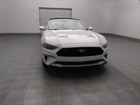 Used 2019 Ford Mustang Convertible RWD image 14