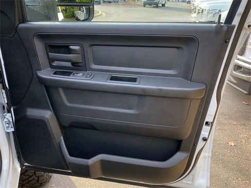 Used 2024 RAM 3500 Tradesman w/ Chrome Appearance Group image 36