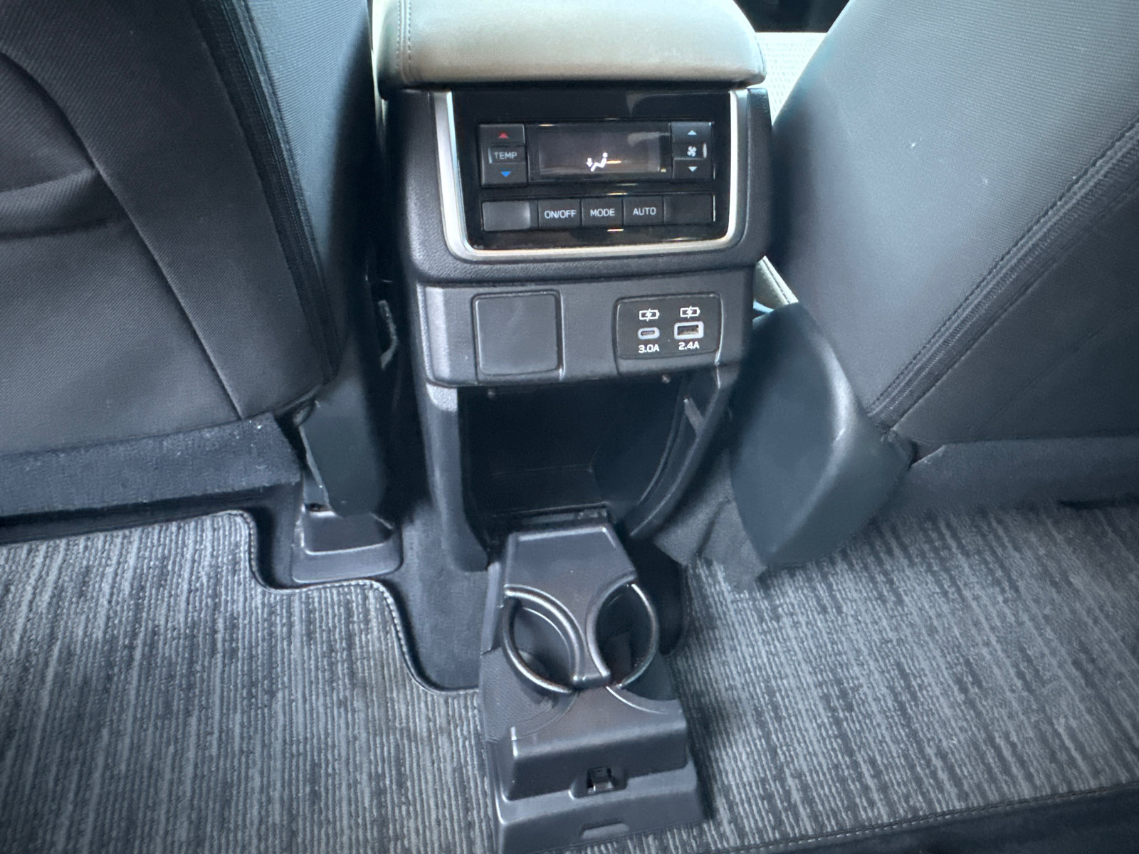 Used 2025 Subaru Ascent Premium AWD/4WD image 24