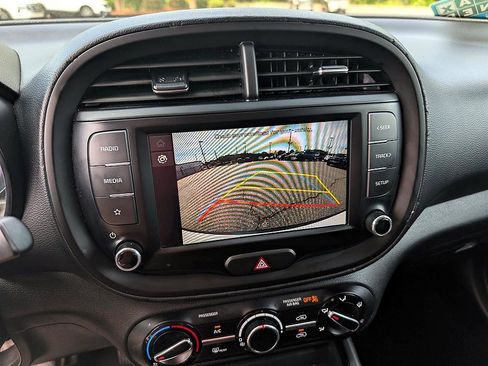 Used 2024 Kia Soul LX w/ Option Group 015 image 23