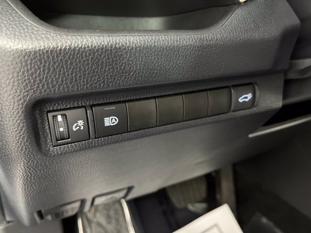 Used 2023 Toyota RAV4 XLE Premium FWD image 30