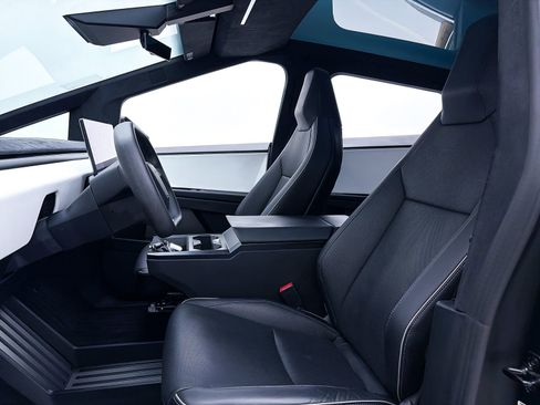 Used 2024 Tesla Cybertruck Cyberbeast image 16