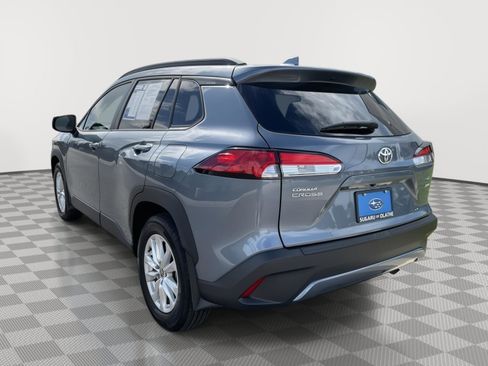 Used 2022 Toyota Corolla Cross LE w/ Moonroof Package AWD/4WD image 24