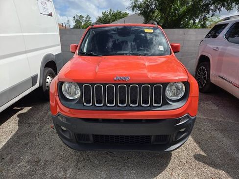 Used 2018 Jeep Renegade Latitude w/ Popular Equipment Group image 2