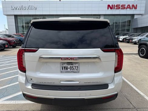 Used 2024 GMC Yukon XL Denali w/ Advanced Technology Package AWD/4WD image 23