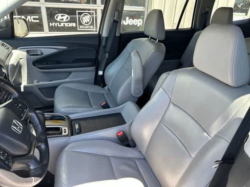 Used 2020 Honda Pilot EX-L image 3