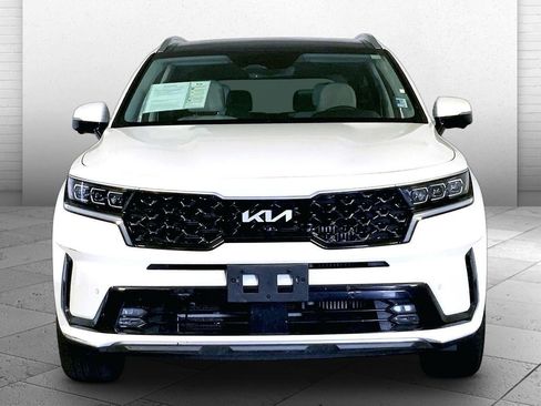 Certified 2024 Kia Sorento SX Prestige w/ Panoramic Sunroof Package AWD/4WD image 2