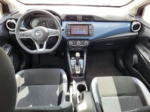 Used 2025 Nissan Versa SV image 14