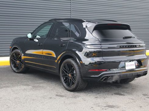 New 2026 Porsche Cayenne AWD/4WD image 3