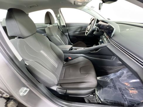Used 2023 Hyundai Elantra SEL w/ Convenience Package FWD image 27
