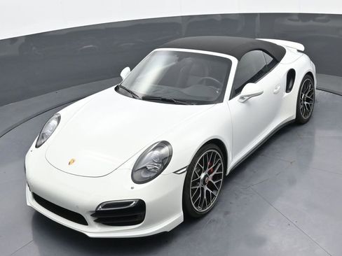 Used 2014 Porsche 911 Turbo image 30
