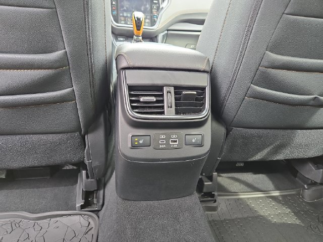 Used 2024 Subaru Outback Wilderness AWD/4WD image 32