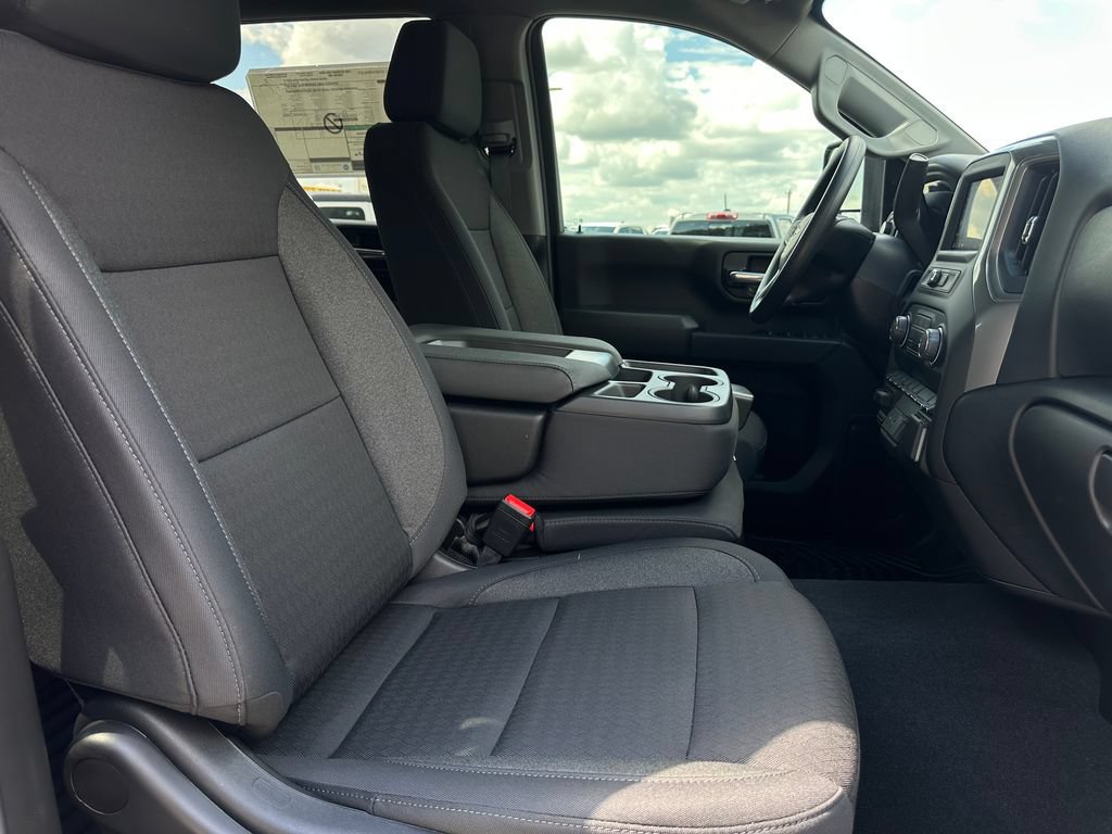 New 2026 Chevrolet Silverado 2500 Custom w/ Custom Value Package AWD/4WD image 10