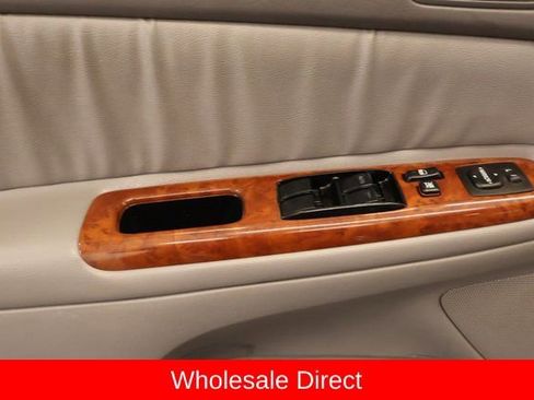 Used 2004 Toyota Camry LE image 9