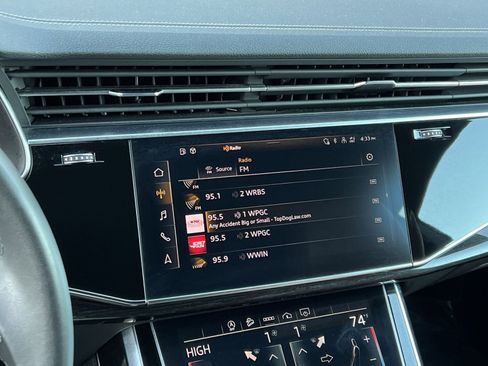 Used 2023 Audi Q8 Premium Plus w/ Premium Plus Package image 16