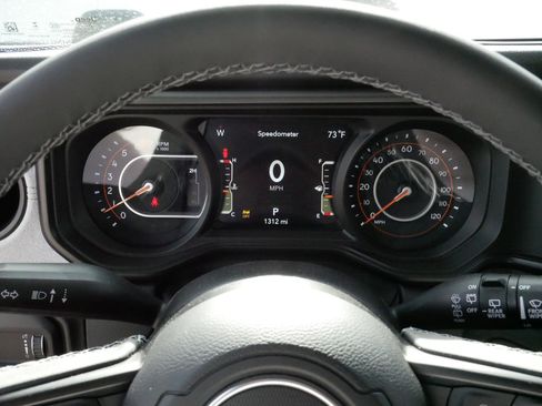 Used 2026 Jeep Wrangler Unlimited Sport AWD/4WD image 21