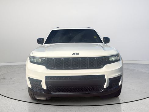 Used 2023 Jeep Grand Cherokee L Laredo AWD/4WD image 4