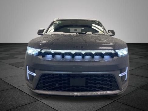 New 2026 Jeep Grand Wagoneer Limited image 2