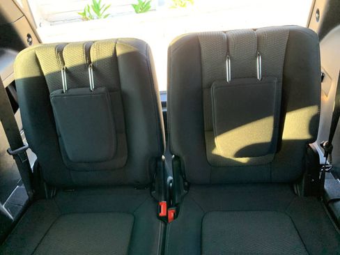 Used 2016 Ford Explorer XLT image 24