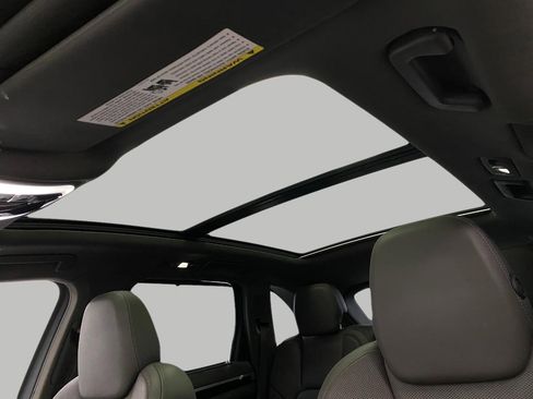 Used 2018 Porsche Cayenne S image 31