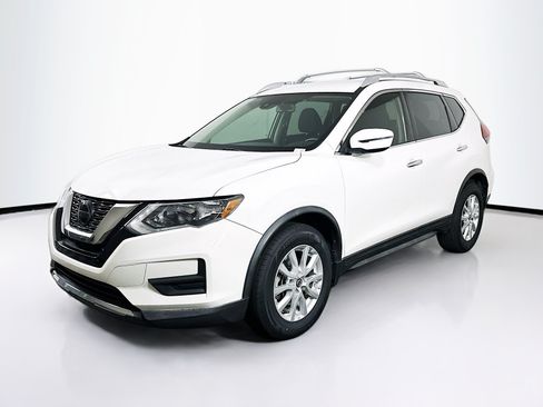 Used 2020 Nissan Rogue S w/ Special Edition Package FWD image 3