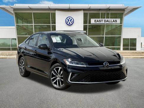 Used 2026 Volkswagen Jetta SE FWD image 1