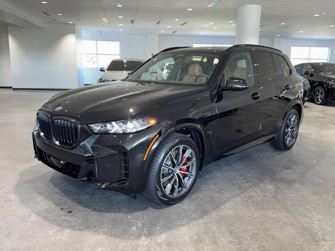 New 2026 BMW X5 xDrive50e w/ M Sport Package image 3