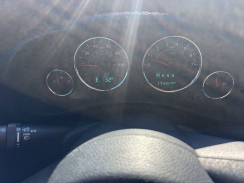 Used 2018 Jeep Wrangler Unlimited Sahara image 22