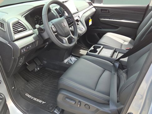 New 2026 Honda Odyssey EX-L image 9