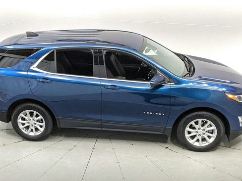 Used 2019 Chevrolet Equinox LT w/ Driver Convenience Package FWD image 22