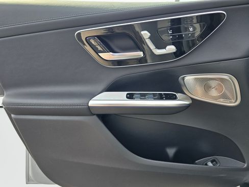New 2027 Mercedes-Benz GLC 300 4MATIC image 32