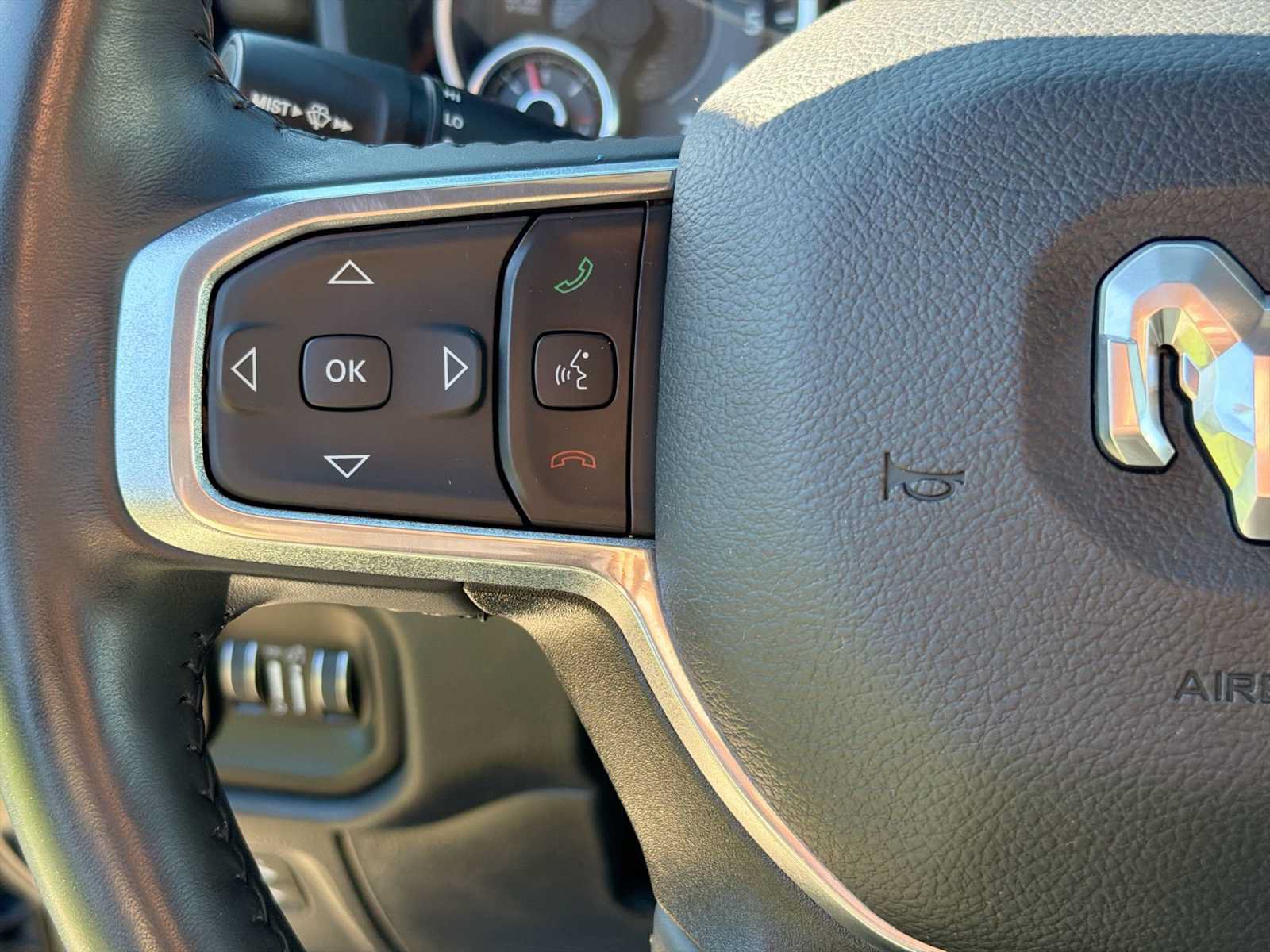 Used 2024 RAM 1500 Laramie AWD/4WD image 20