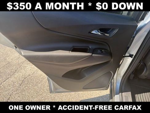 Used 2024 Chevrolet Equinox LT FWD image 30