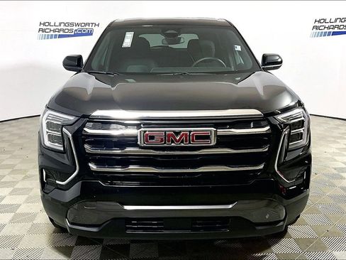 Used 2026 GMC Terrain Elevation FWD image 2