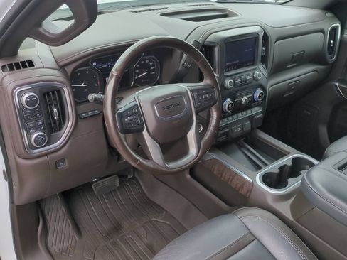 Used 2022 GMC Sierra 2500 Denali w/ Denali Ultimate Package AWD/4WD image 9