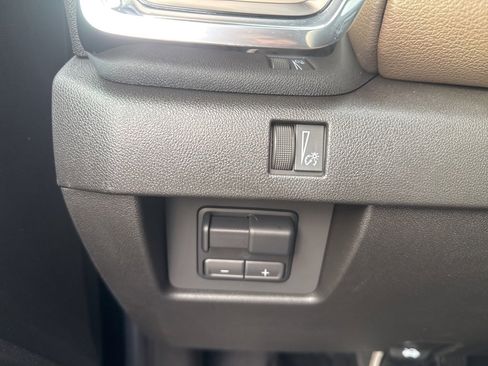 New 2025 GMC Canyon Denali image 20