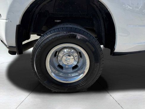 Used 2019 RAM 3500 Big Horn image 62