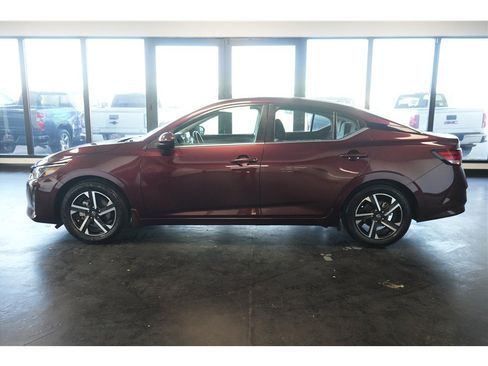 Used 2024 Nissan Sentra SV w/ All-Weather Package FWD image 4