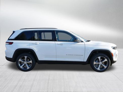 New 2025 Jeep Grand Cherokee Limited w/ Trailer Tow Package image 8