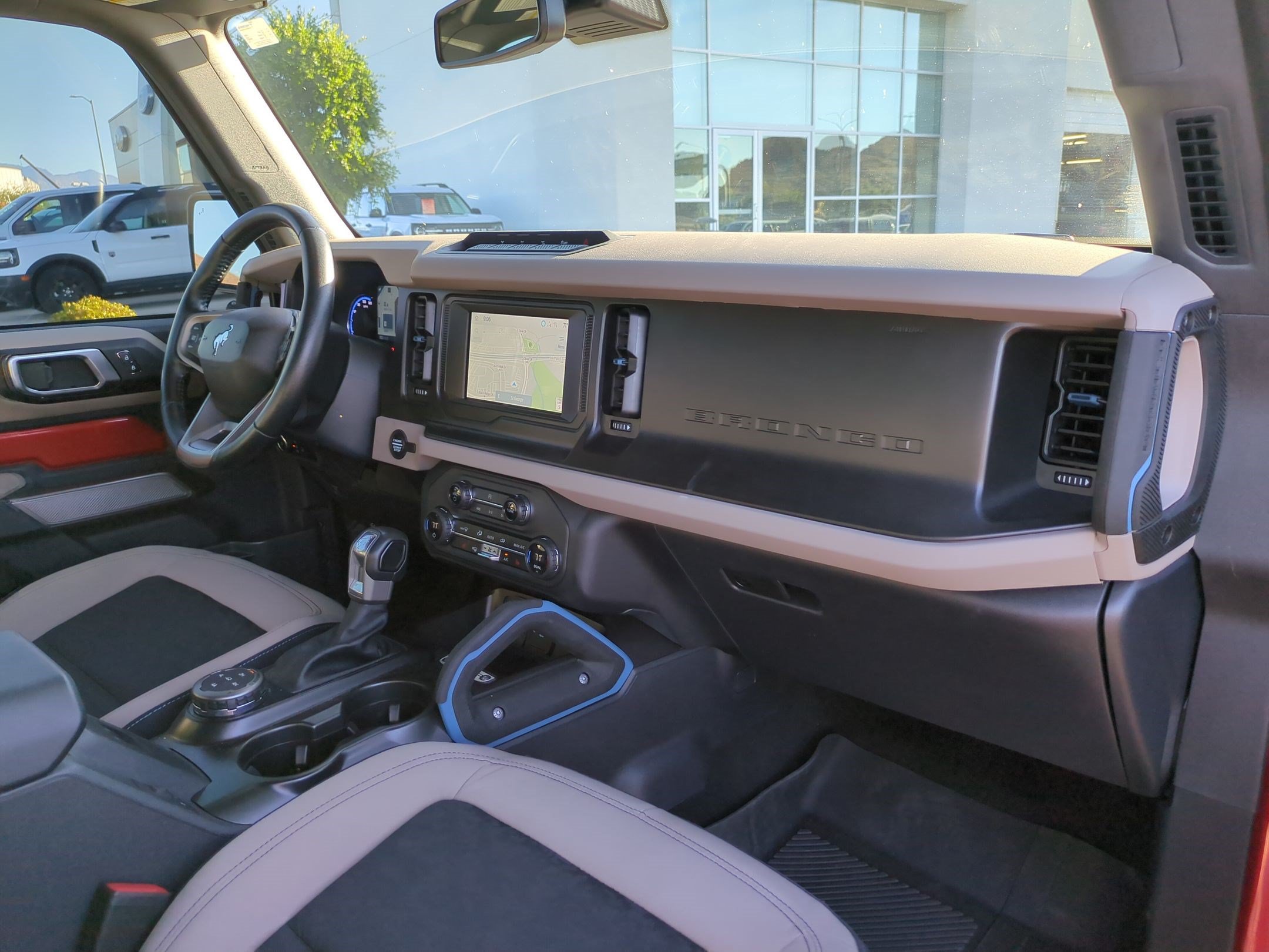 Used 2023 Ford Bronco Wildtrak AWD/4WD image 31