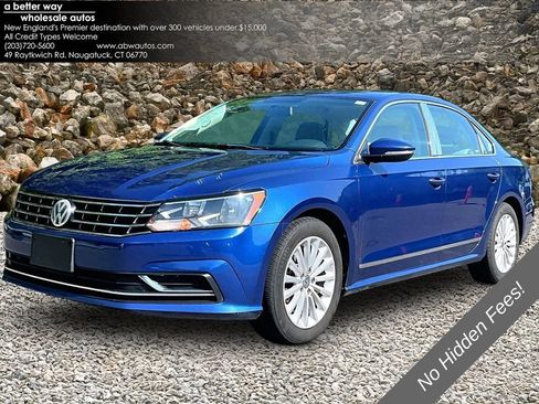 Used 2016 Volkswagen Passat 1.8T SE FWD image 1