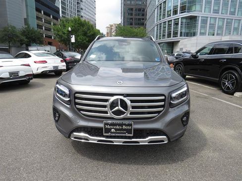 Used 2026 Mercedes-Benz GLB 250 4MATIC image 6