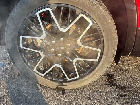 Used 2023 Chevrolet Blazer RS w/ Enhanced Convenience Package image 17