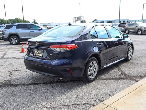 Used 2024 Toyota Corolla LE FWD image 4