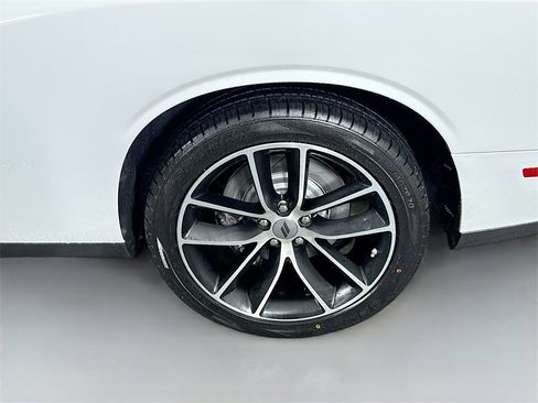 Used 2017 Dodge Challenger R/T Scat Pack image 31