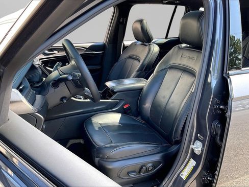 Certified 2023 Jeep Grand Cherokee Overland AWD/4WD image 22