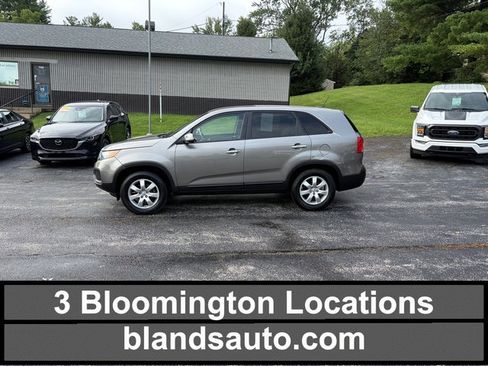 Used 2013 Kia Sorento LX FWD image 1